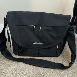 Columbia Black Expandable Messenger Bag